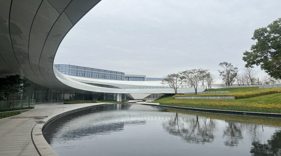 東莞大灣區(qū)大學(xué)松山湖校區(qū)GRC構(gòu)件項(xiàng)目